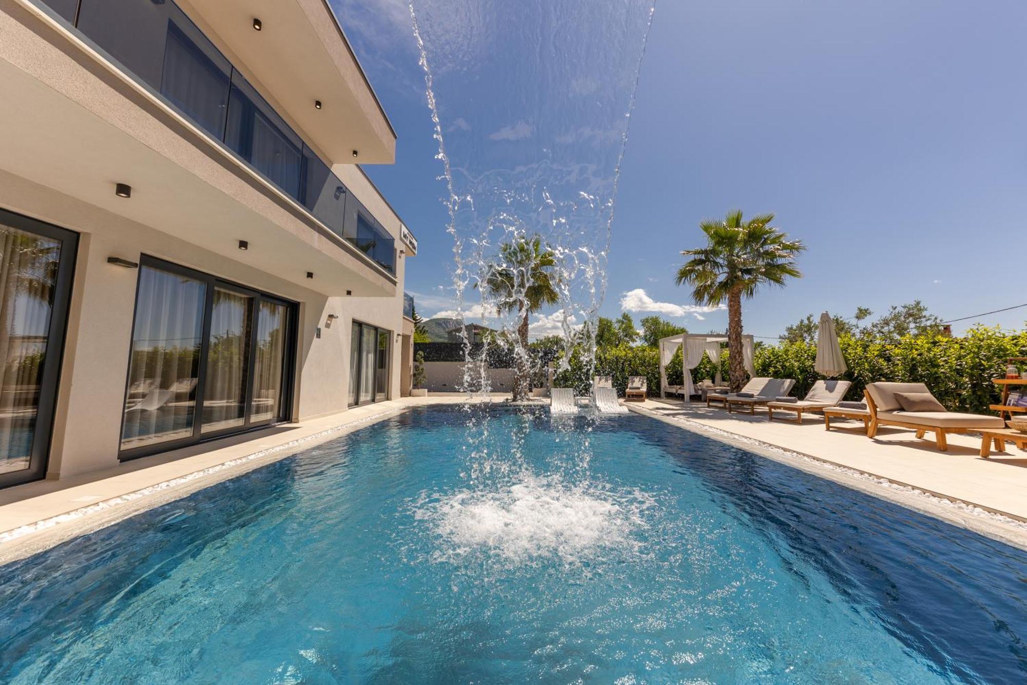 Luxury Villa My Wish With Pool Kaštel Stari エクステリア 写真
