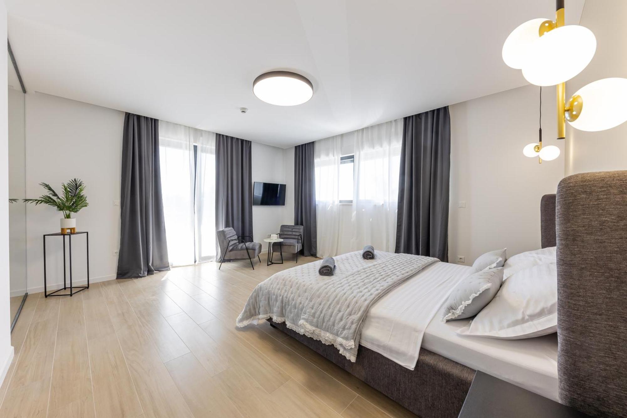 Luxury Villa My Wish With Pool Kaštel Stari エクステリア 写真