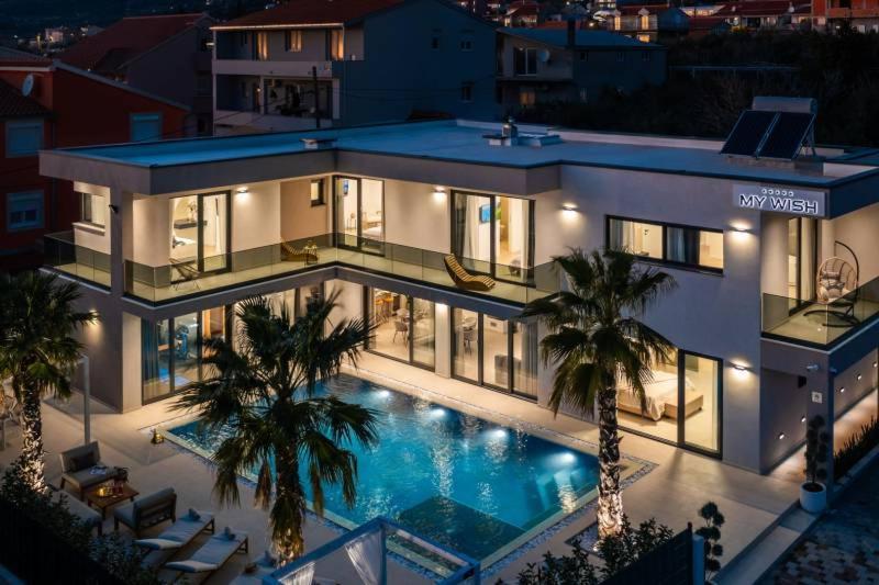Luxury Villa My Wish With Pool Kaštel Stari エクステリア 写真
